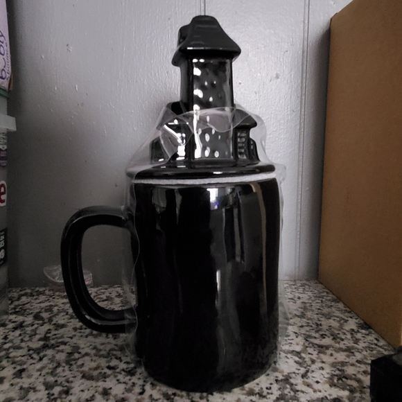 Rae Dunn Spooky Halloween mug with topper - Picture 3 of 4